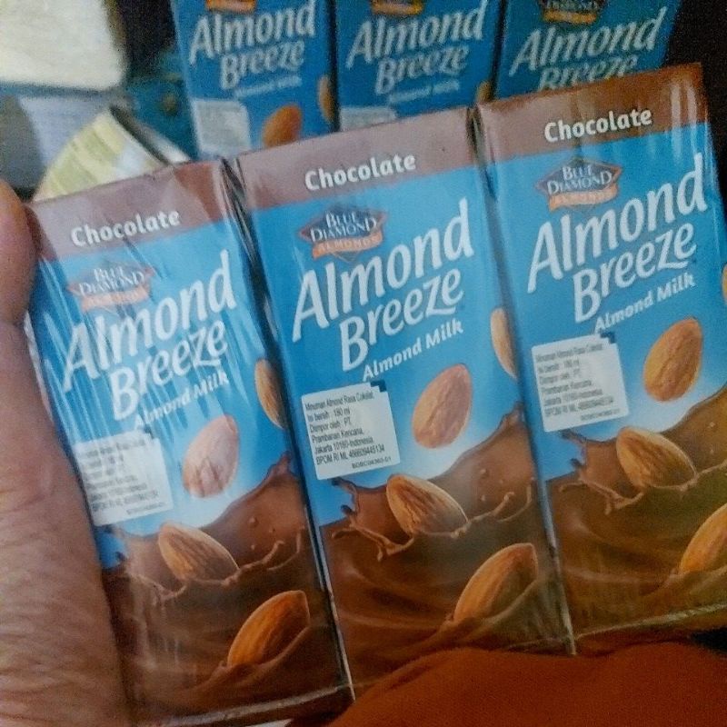 

Almond Breeze - Blue Diamond
