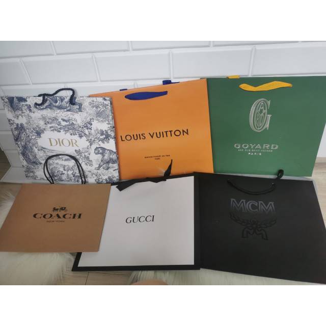

Paperbag / kertas kado / paperbag import / TAS KERTAS