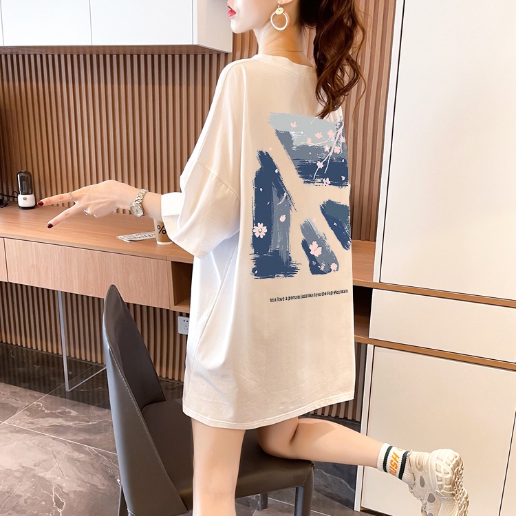 2022 Newest Wanita T-shirts / Atasan Wanita Warna Putih Pendek Katun / Baju Oversize Korean Style / Kaos unisex