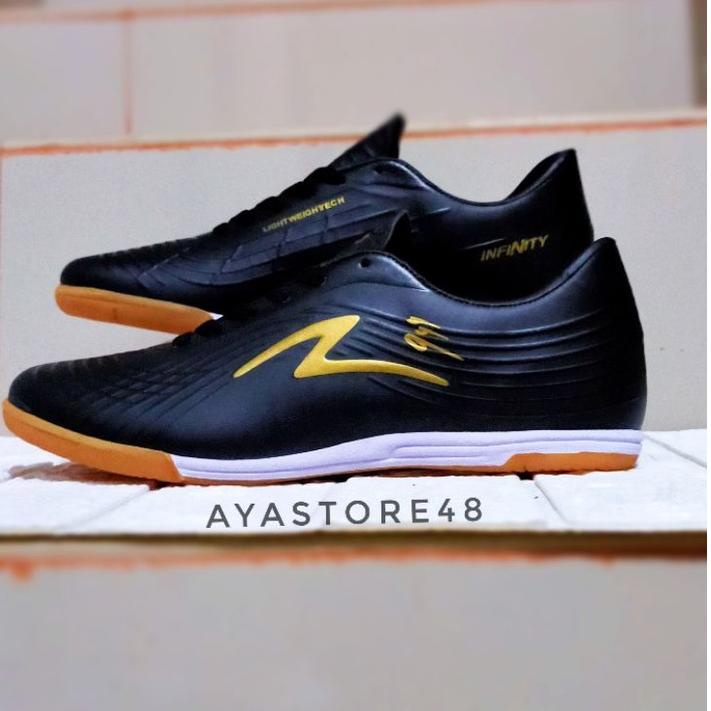 Update Ekonomis TERBARU SEPATU FUTSAL UKURAN BESAR JUMBO BIG SIZE