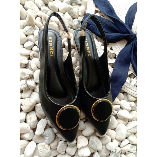 Sandal flat wanita Vinnci Alorra