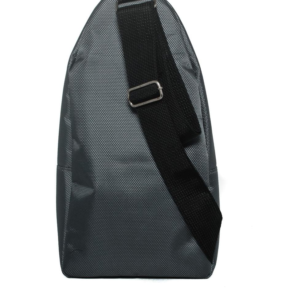 ◄ Tas Selempang Pria B668 Waist Bag Pria Tas Selempang Nylon ➻