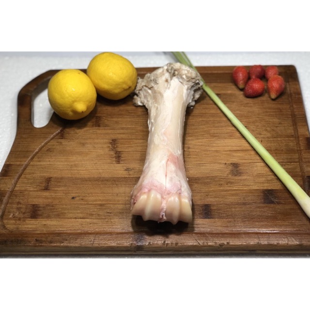 

Tulang Kaki Sapi Utuh masih ada Sumsum Dijual Perbatang/Perpcs