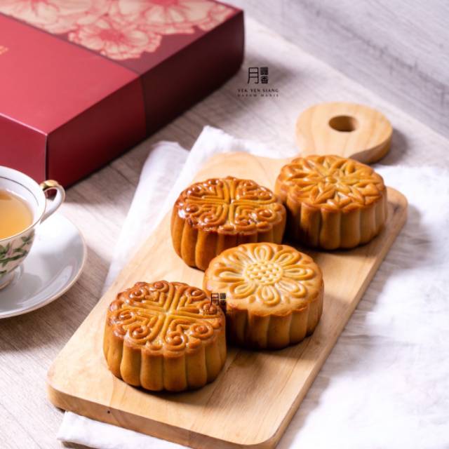 

Tausa Abon Ayam (Yek Yen Siang Mooncake / Kue Bulan Harum Manis) | HALAL