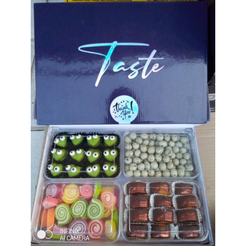 

PAKET COKLAT LEBARAN SUPER PREMIUM TASTE