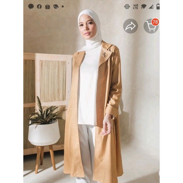 Alana outer ginger wearing klamby