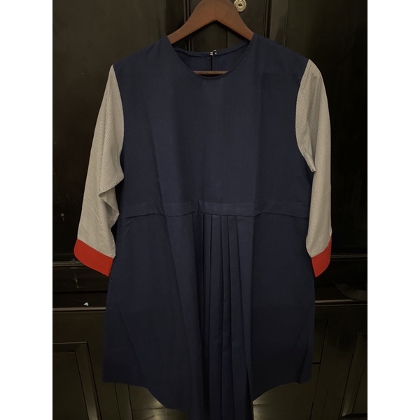 Tunik Wanita Biru Dongker