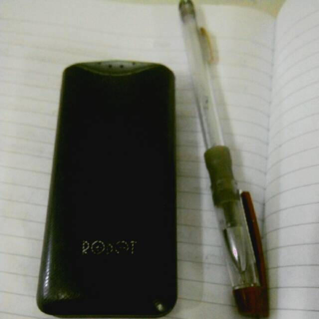 

Power bank dan pulpen
