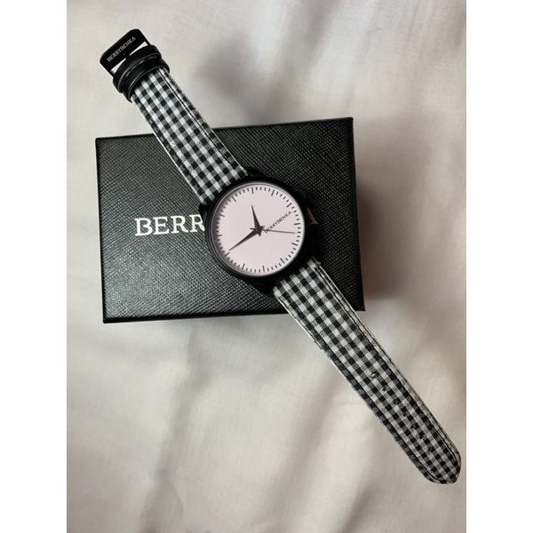 PRELOVED jam tangan Berrybenka