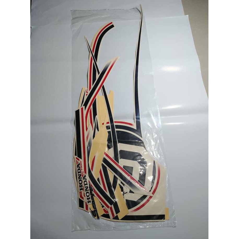 Ini Stiker Bodi & Lis Body & Striping Scoopy 2014 Sporty Cream Dijamin Ori