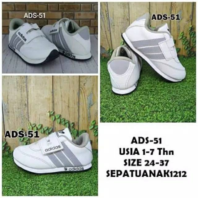 Sepatu sekolah anak (adidas)