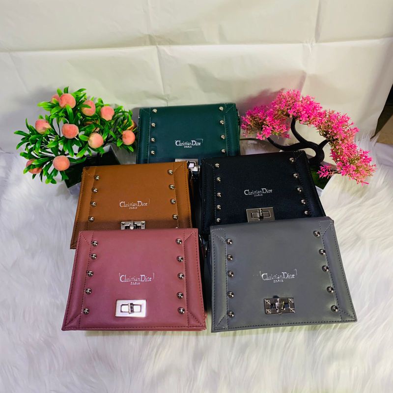 Tas Selempang Wanita Remaja Rantai Slingbag.