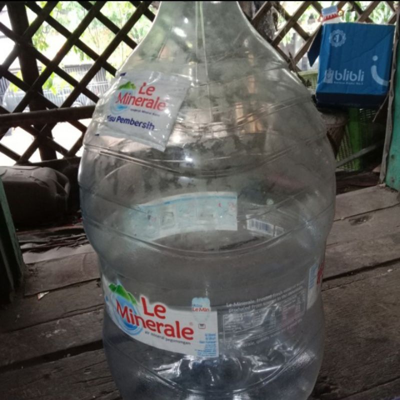 

Galon Le Minerale Kosong