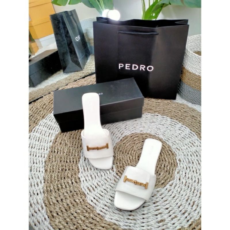 Sendal Pedro P04