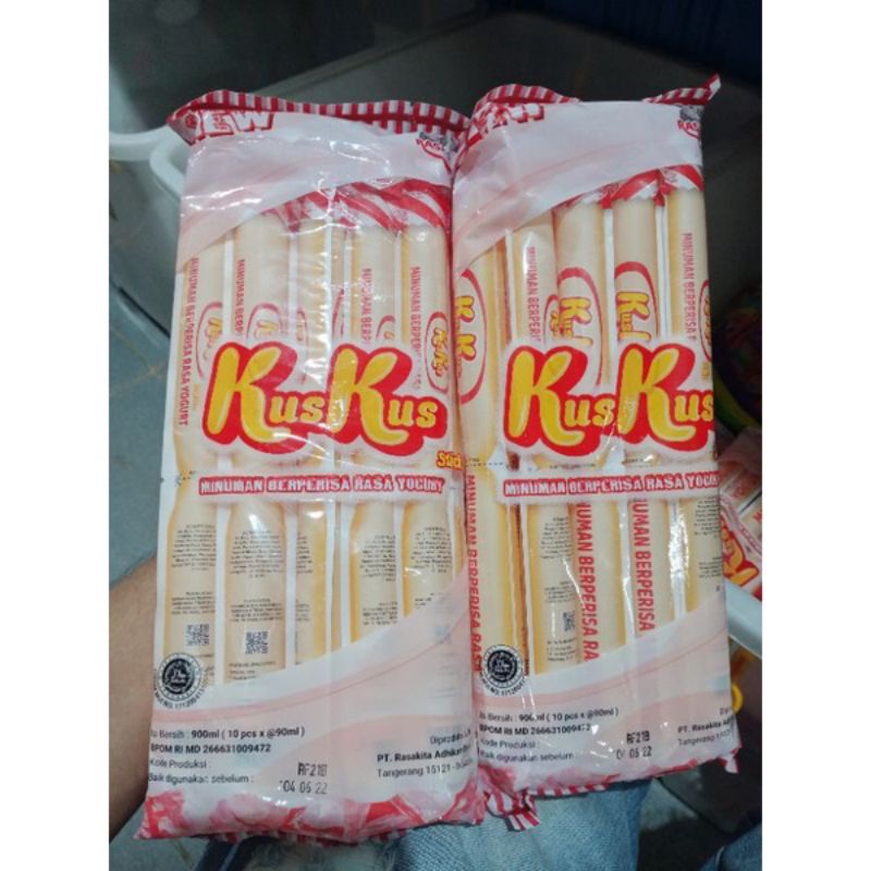 

kus kus yogurt ice stick isi 10 pcs 10x90ml