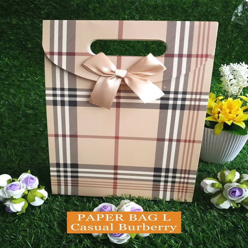 

Paper Bag Motif / Tas Kertas Kado / Tas Ulang tahun - L Casual