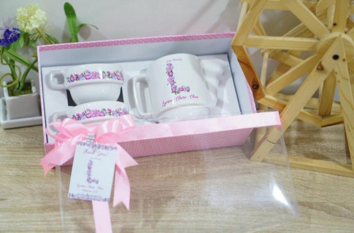 Minim 25pcs Souvenir One Month Hamper / Souvenir Teapot / Teko Susun 2 Cangkir (mika Hard Box)