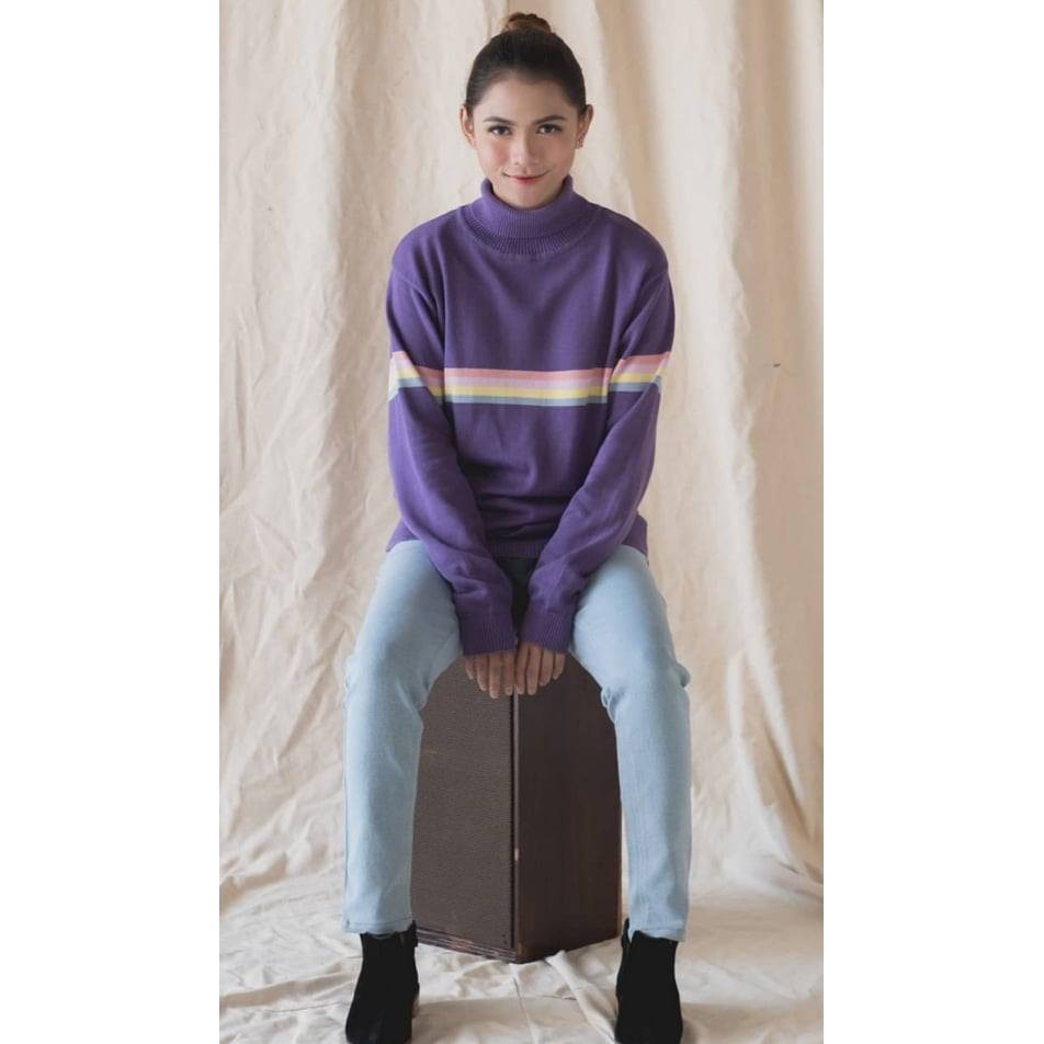 Sweater Turtleneck Wanita Rainbow Candy Rajut