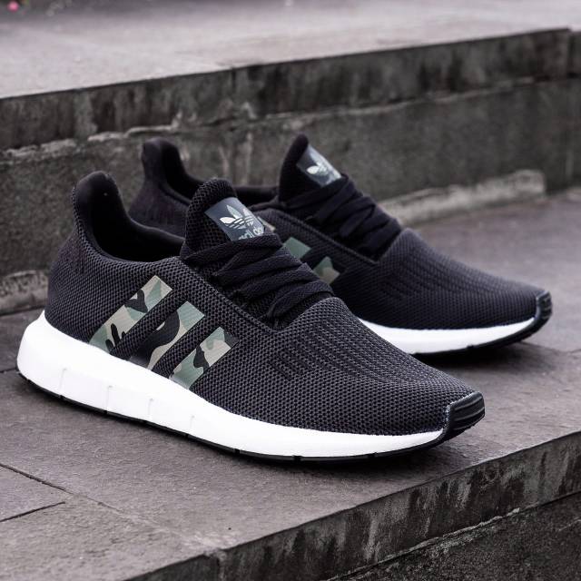 adidas swift run camo
