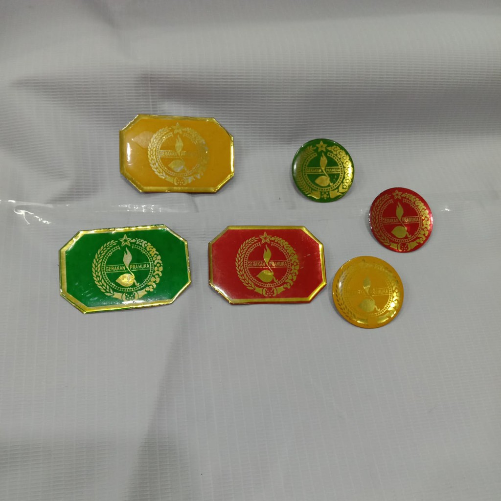 Tanda Topi Pramuka | Tatop Pramuka | Tatop Besi / Tatop Plastik | Tatop Hijau / Tatop Merah / Tatop 