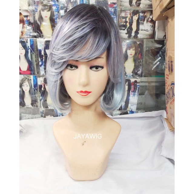 Wig Pendek Warna Silver Blue Rambut Palsu Wanita Model Bob