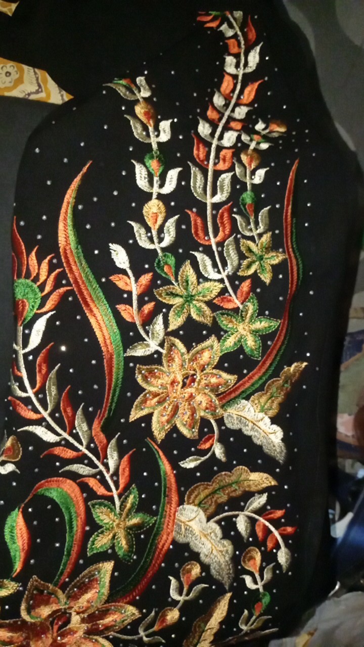 Rok Lilit Bordir Motif Setangkai Premium Quality / Setelan Kebaya / Setelan Brukat