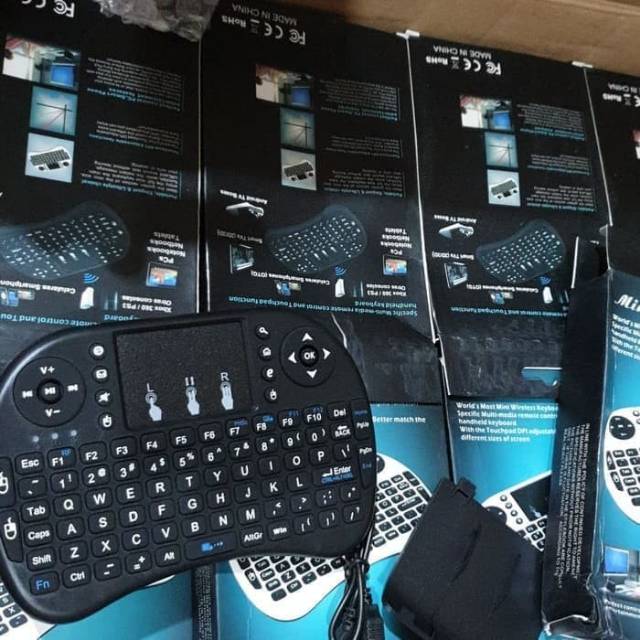 Mini Keyboard Wireless i8  with 3 colour  Blacklight