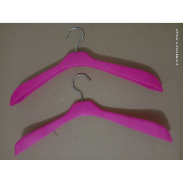 Hanger baju Dewasa tipe 181 pink  / Hanger Jas (HARGA  3PCS)