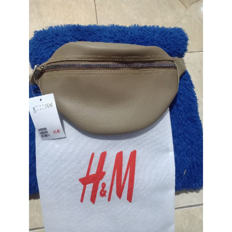 H&amp;M WAISBAG GOOD KUALITASu