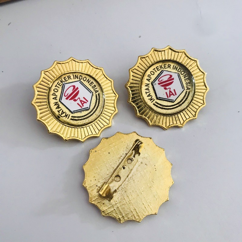Pin apoteker IAI kuningan