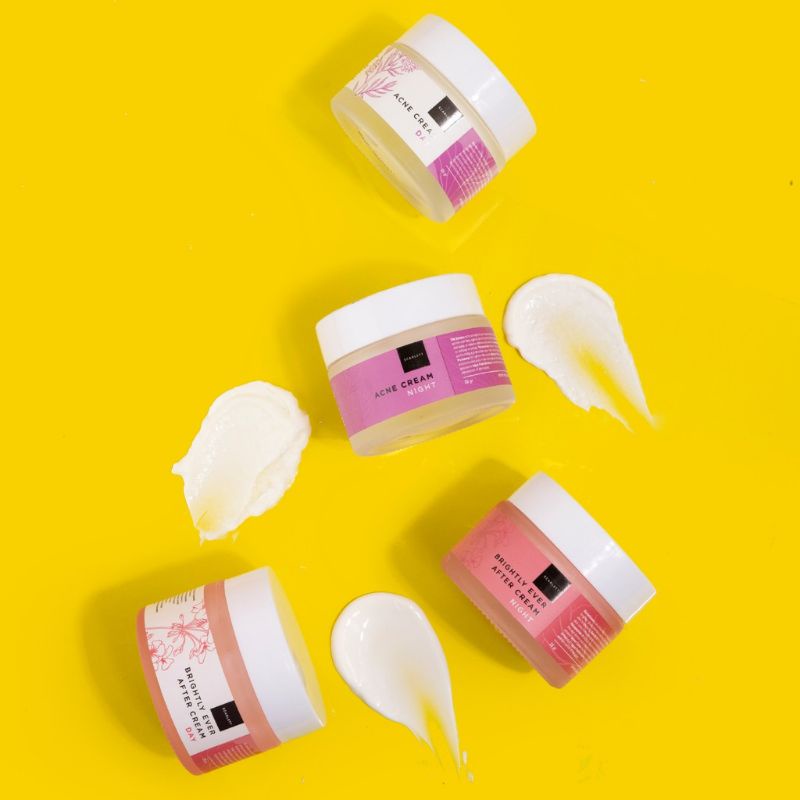 Scarlett whitening / serum Scarlett / lotion Scarlett / body scrub Scarlett / scarlet whitening