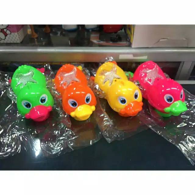 Mainan bebek little duck baterai