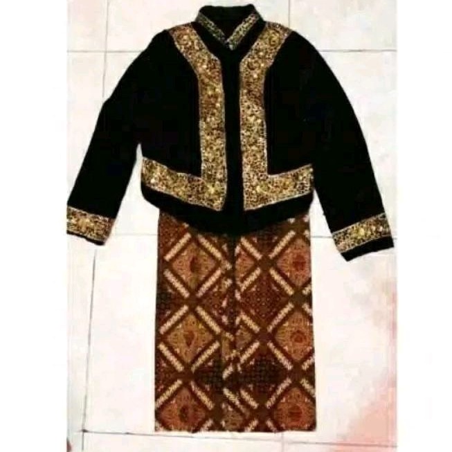Baju adat jawa anak laki laki bludru