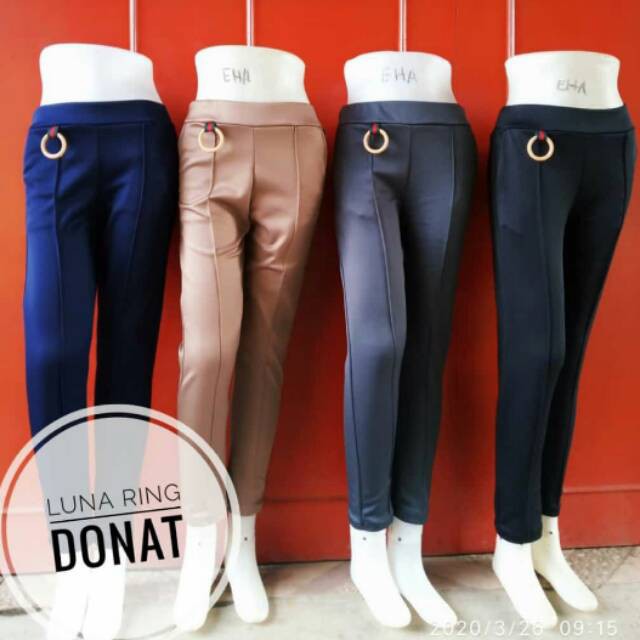 Basic Pants Pompom Ring Donat / Celana Luna Scuba