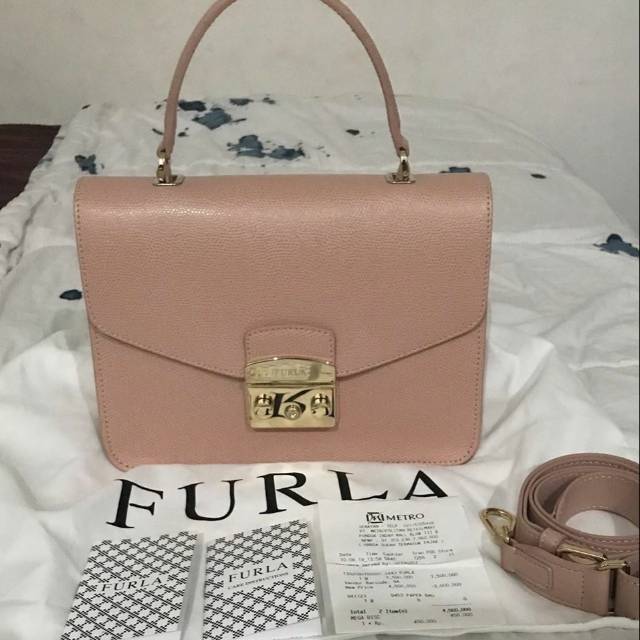 pelunasan furla top handle metropolis