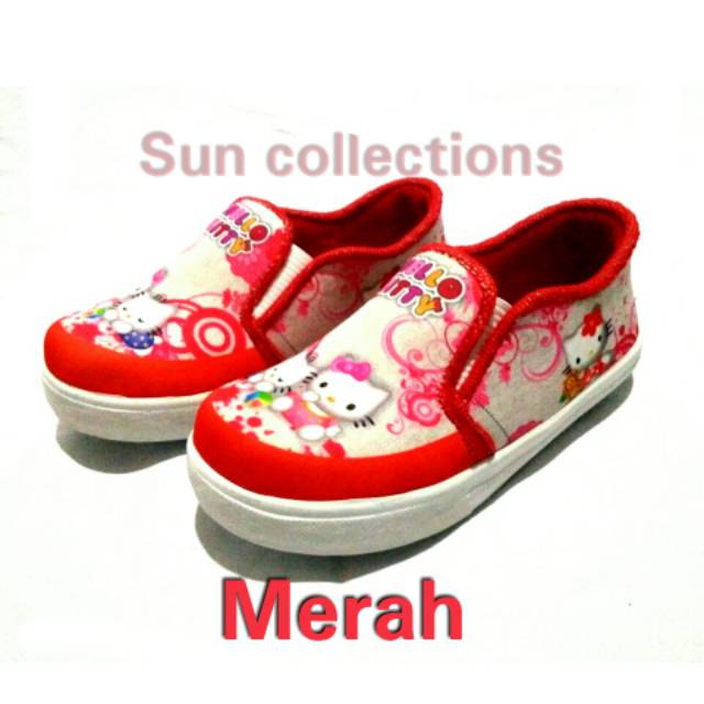 Sepatu Hello Kitty slip On ( 1Kg) Muat 6 Pasang