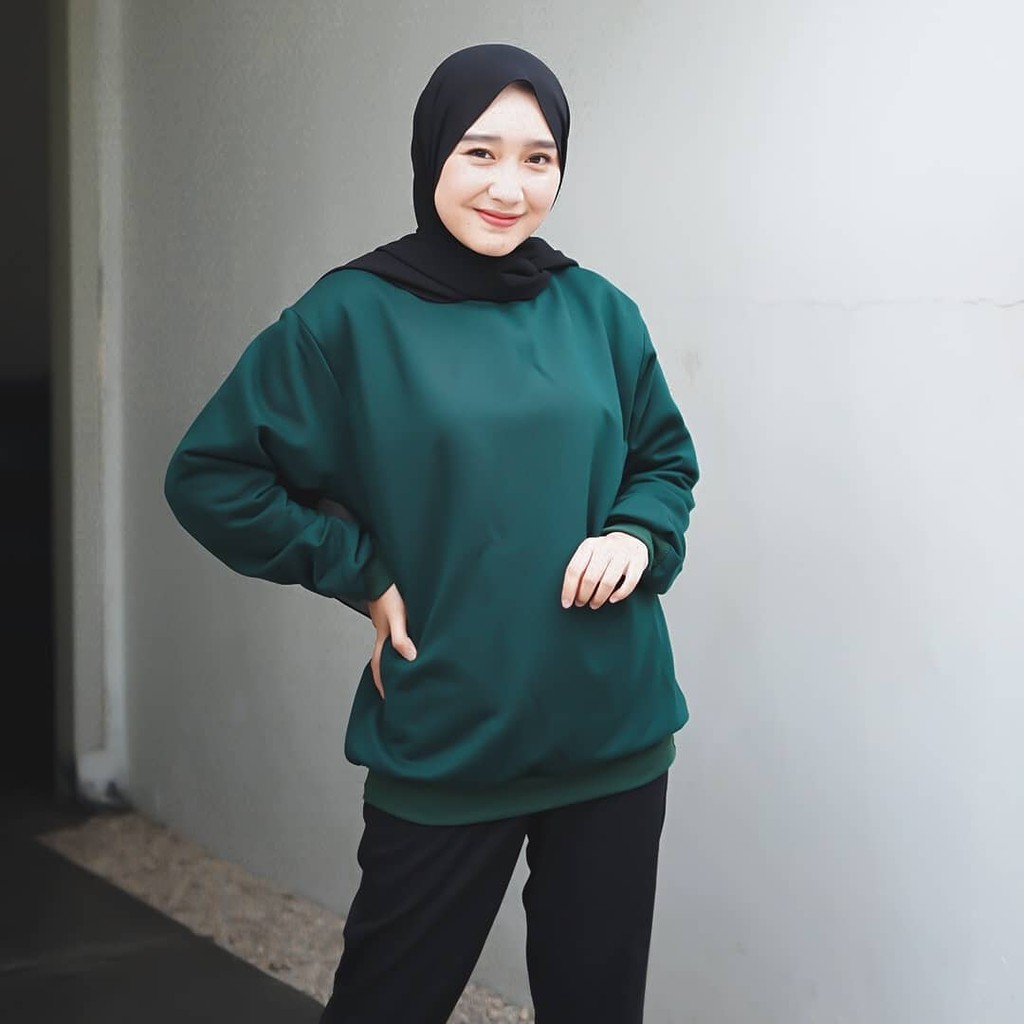 CREWNECK SWEATER Sweter Polos Wanita polosku.id