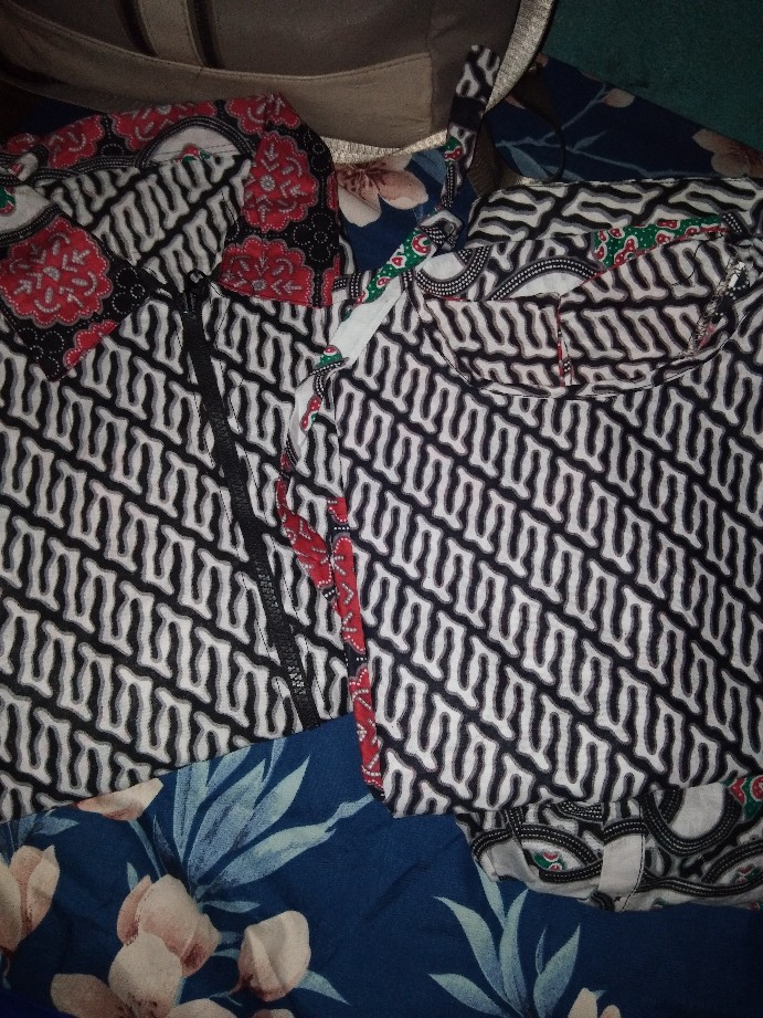 Baju Batik Couple Kelurga Terlengkap Motif Morena