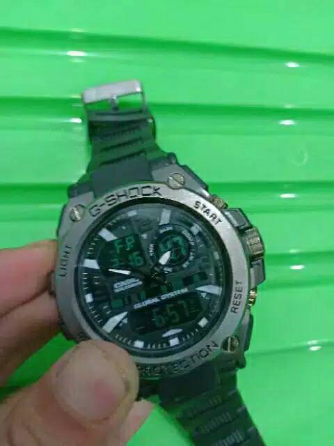 (Cod)Jam Tangan Pria GST-8600 Double Time Kepala Besi Strap Rubber(DiKirim Jakarta)