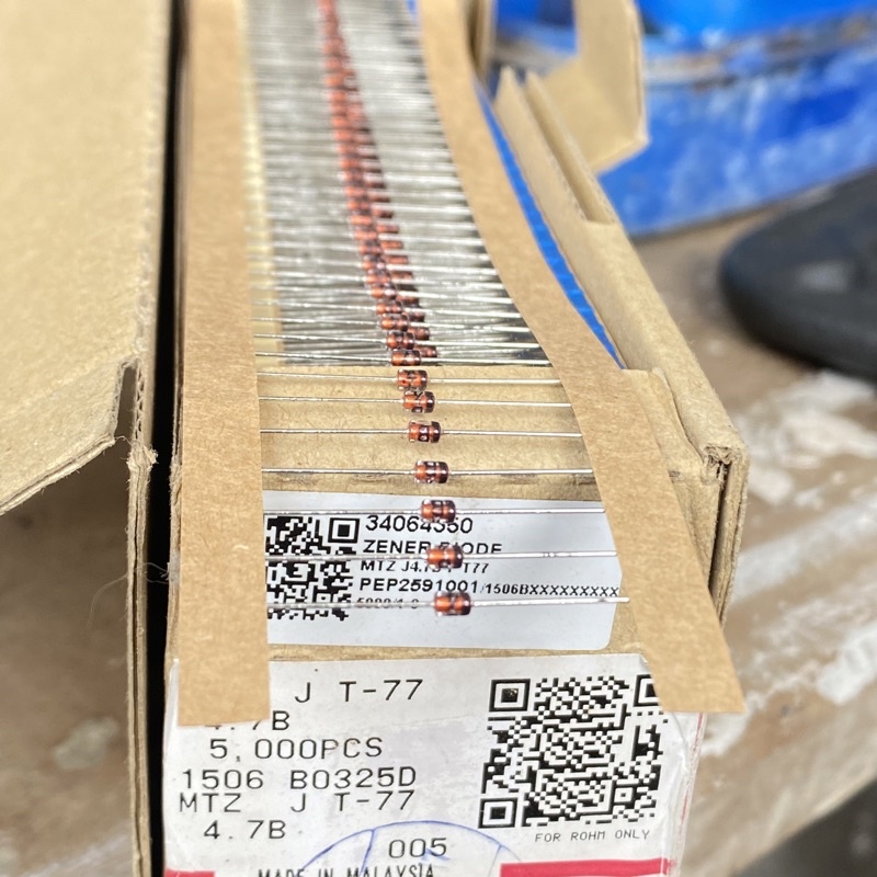 10pcs dioda zener 4v7 1/2watt stock lama