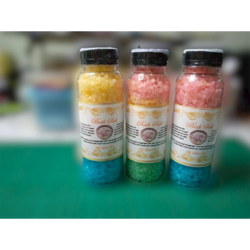 (300gr) Promo Buy 10 Get 1 Free Bath Salt Garam Spa Kemasan Botol 250ml