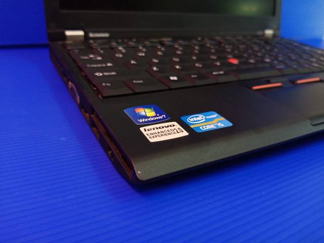 Lenovo thinkpad x220 ,, Laptop SEKEN bandel ,, mulus banget ,, core i5/i7 4GB 320GB  OBRAL dan MURAH-3