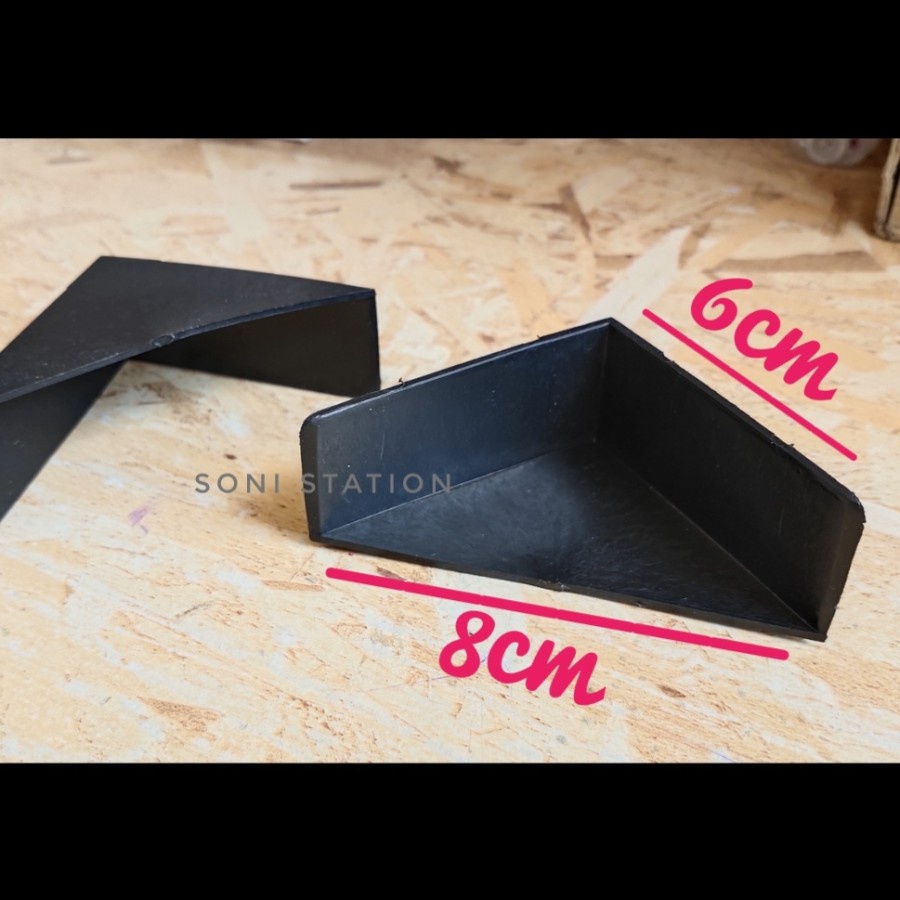 Siku plastik packing / pelindung sudut warna hitam
