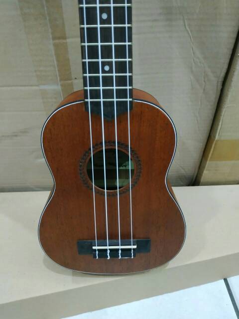 Ukulele Soprano Merk Cowboy Original Tipe UK-21 NS Coklat Tua Ukiran Jakarta Bonus Tas Senar Pick