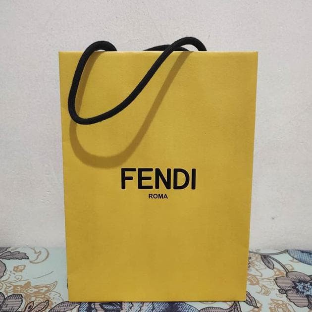 

(TERLARIS) Paperbag Fendi Small / Paper Bag Fendi Original / Pb Fendi Authentic