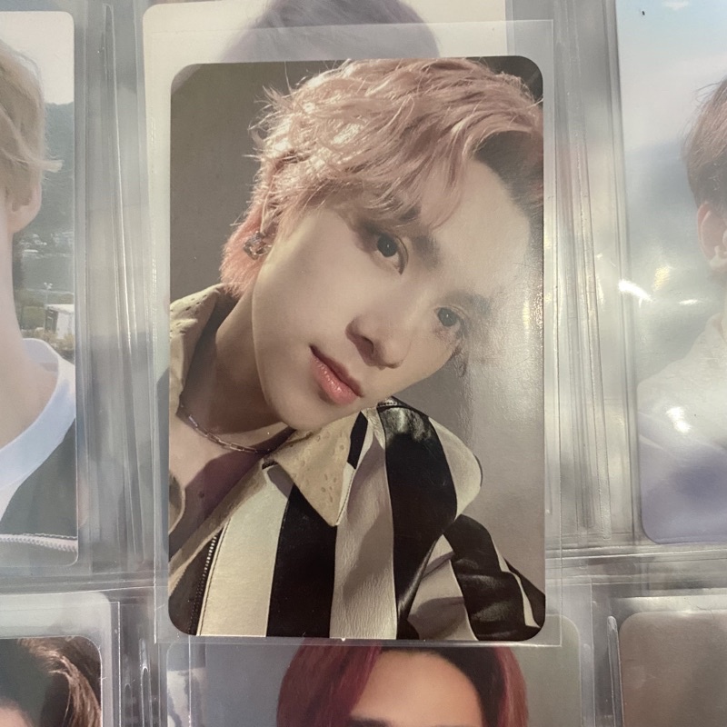 pc hendery wayv kick back stranger ver.