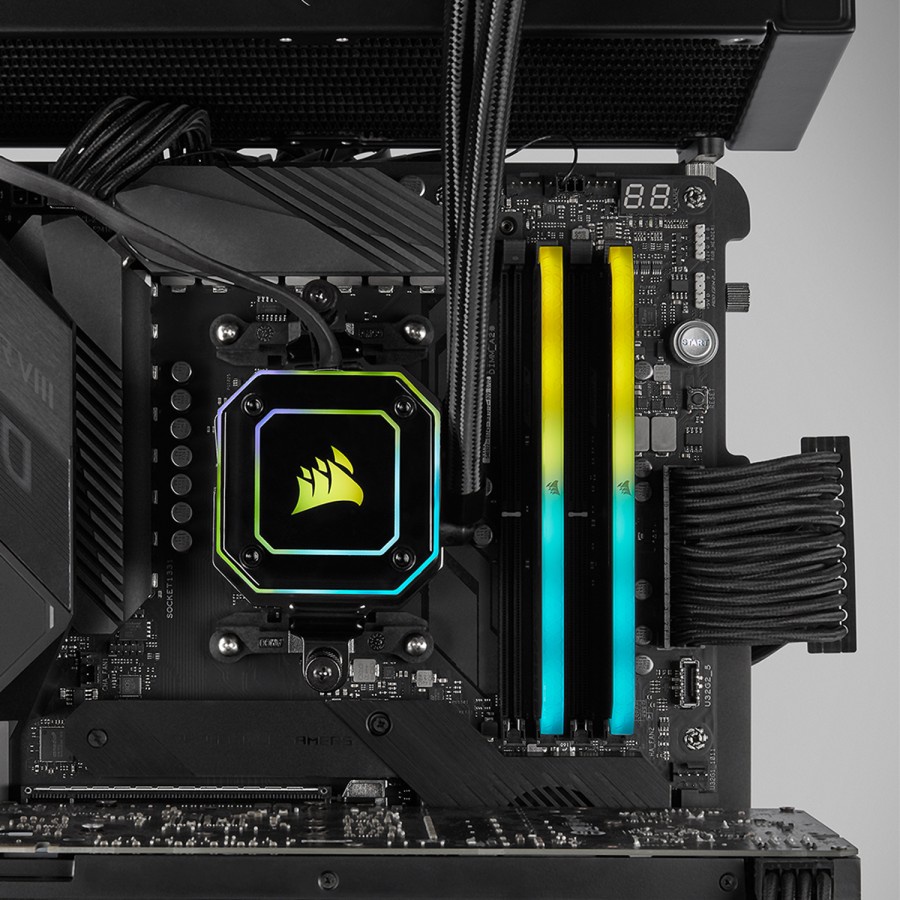 CORSAIR VENGEANCE RGB C18 RS 16GB DDR4 DRAM 3600MHz