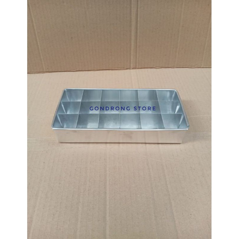 loyang brownies sekat 18 lobang/cetakan brownies sekat