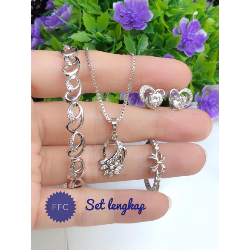 [XUPING] PAKET PERHIASAN XUPING WANITA BERLIAN EMAS PUTIH SILVER 101020