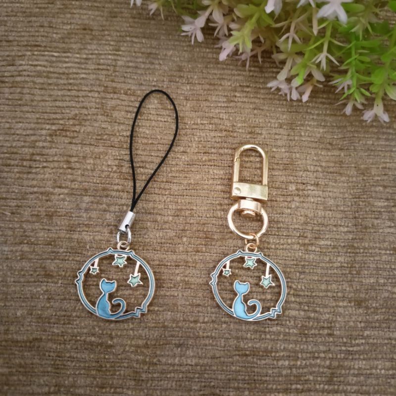 keychain charm enamel kucing ganci / gantungan kunci enamel kucing / keyring kucing / strap phone